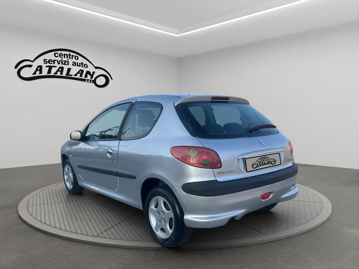 PEUGEOT - 206 - 1.4 HDi 68CV 3p . XS