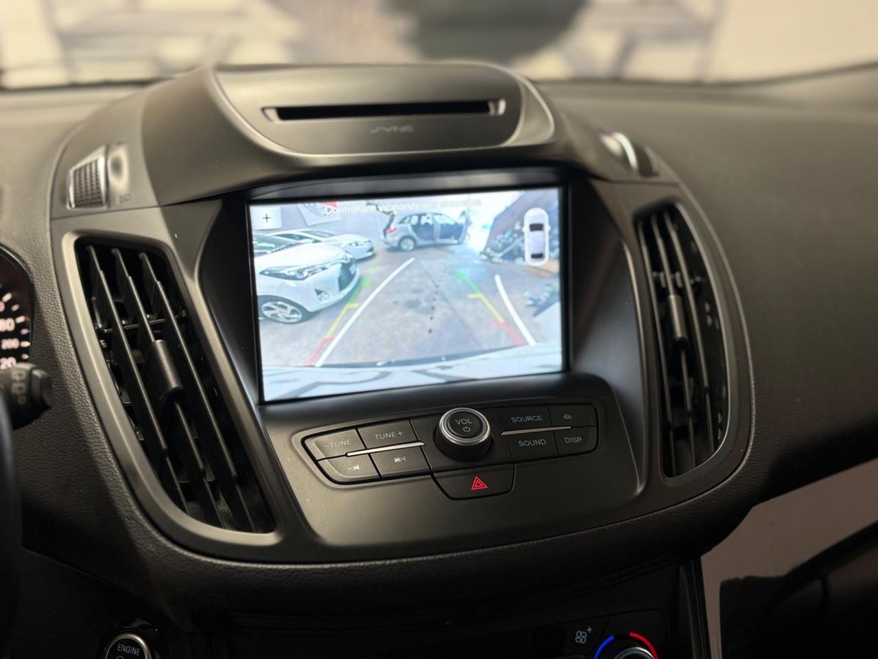 Ford Kuga 1.5 TDCI 120 CV S&S 2WD Titanium