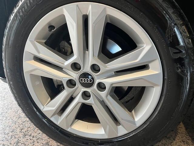 Audi Q2 30 TDI S tronic Business Advanced