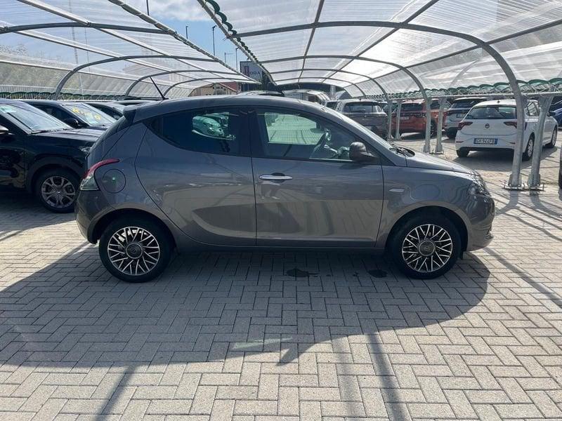 Lancia Ypsilon Ypsilon 1.0 FireFly 5 porte S&S Hybrid Gold Plus