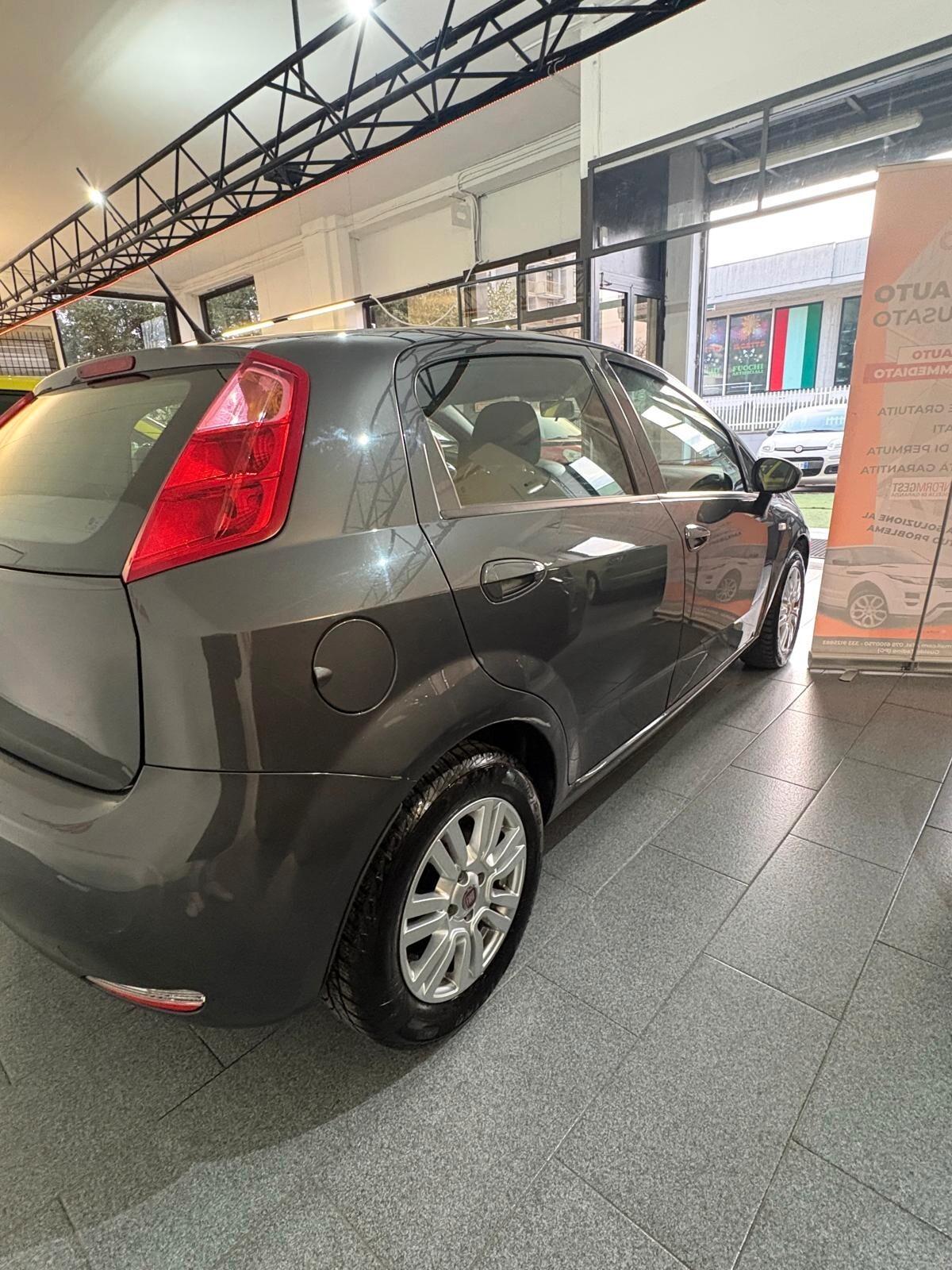 Fiat Punto 1.3 MJT II S&S 95 CV 5 porte Street