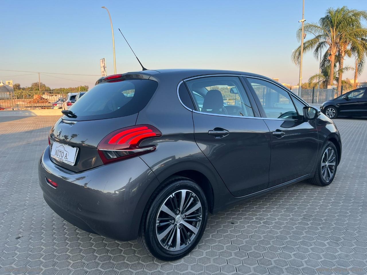 PEUGEOT 208 BlueHDi 75 5p. Allure