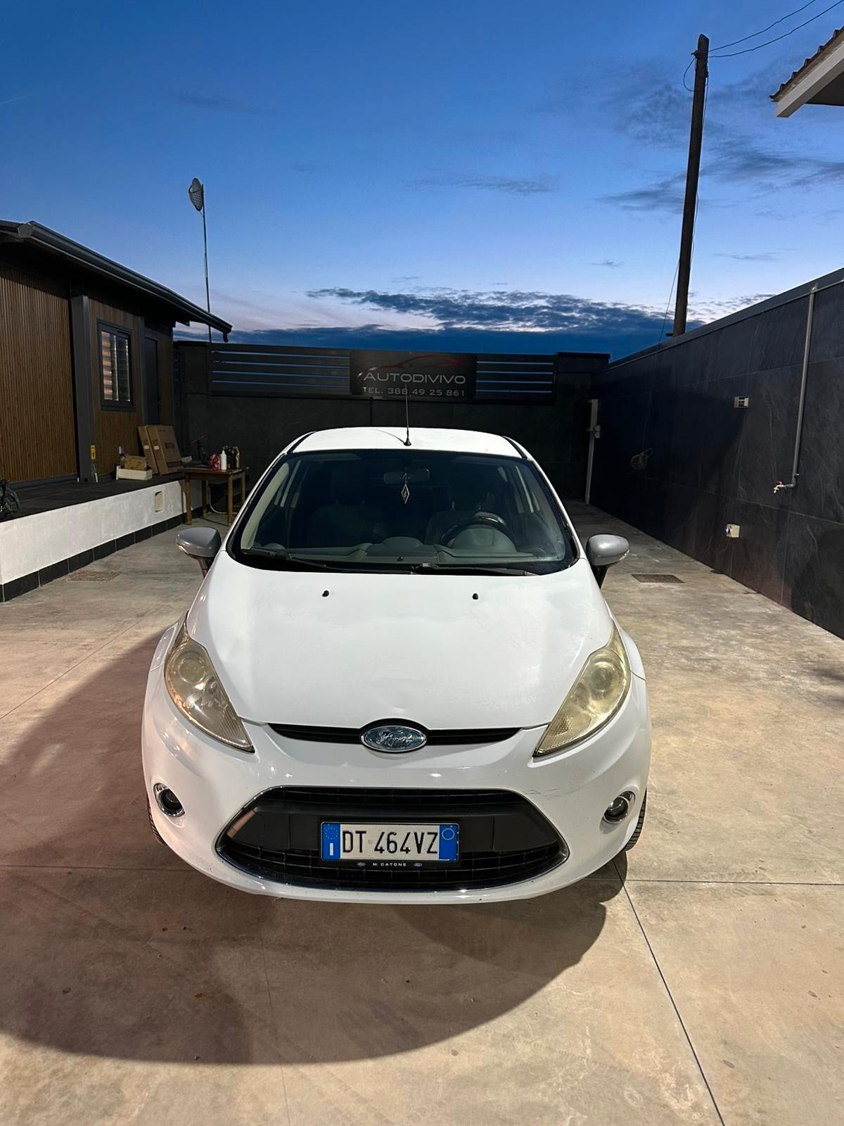 Ford Fiesta 1.4 TDCi 68CV 3 porte Titanium
