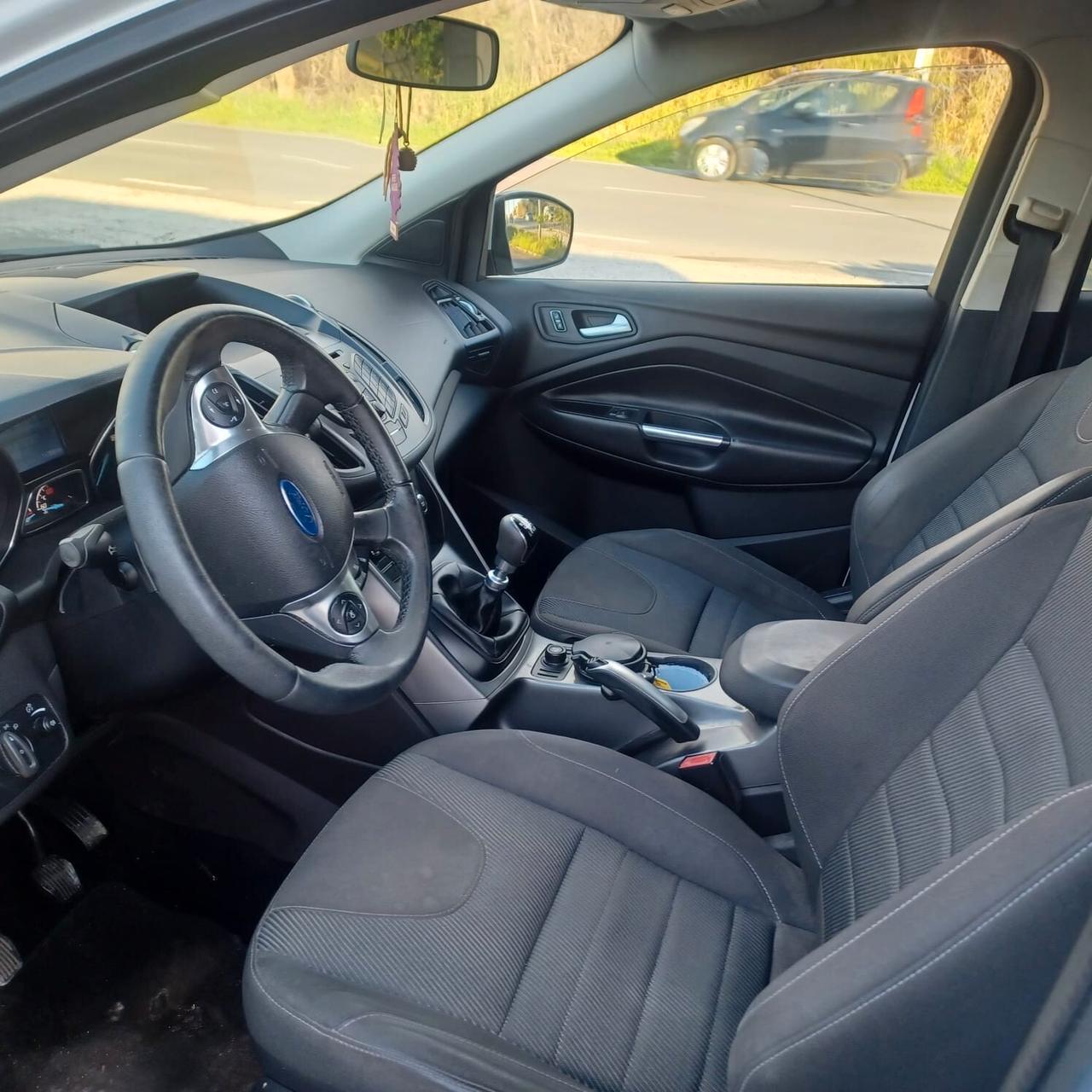 117.938KM KUGA 2.0 TDI PERFETTO