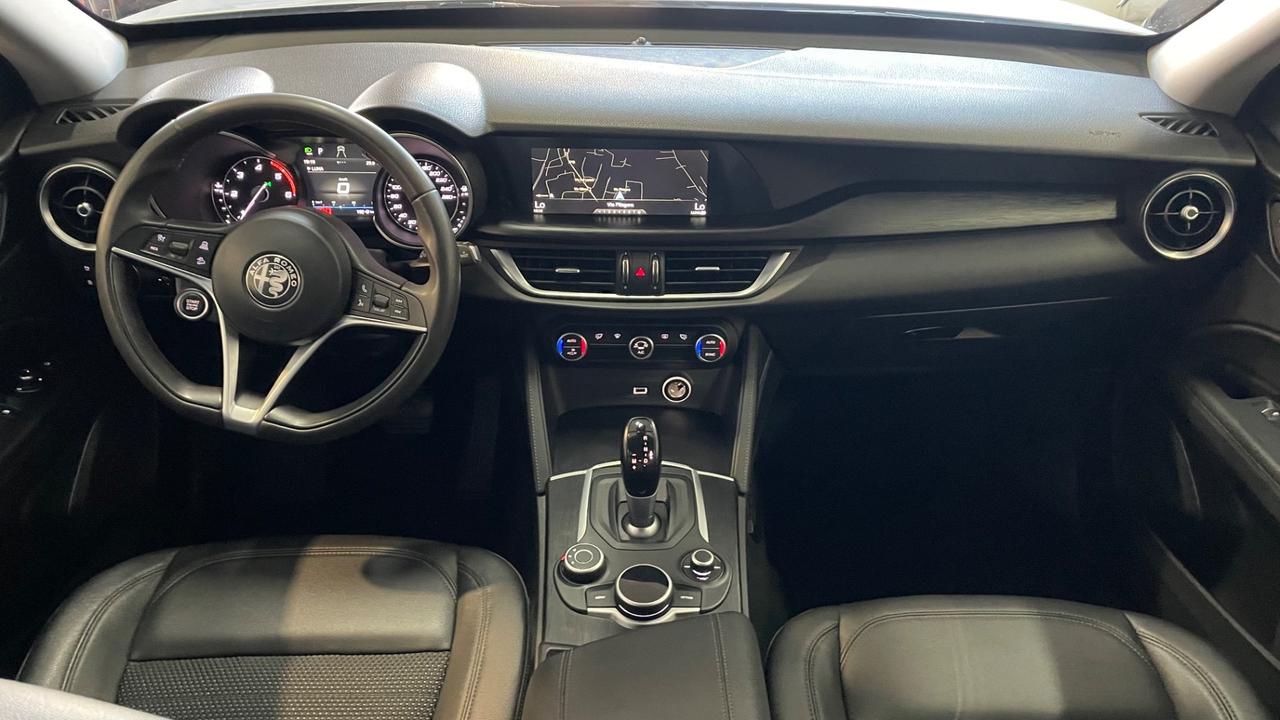 Alfa Romeo Stelvio 2.2 Turbodiesel 180 CV AT8 RWD Executive