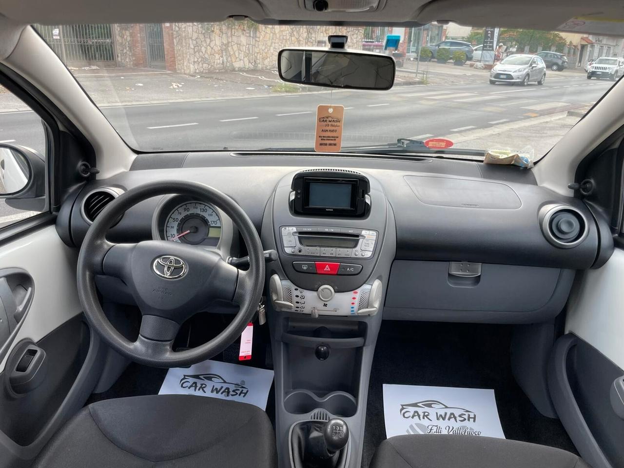 Toyota Aygo 1.0 12V VVT-i 5 porte Deep Ocean Connect