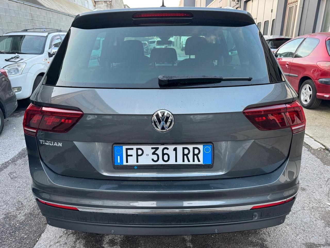 Volkswagen Tiguan 2.0 TDI SCR DSG Business BlueMotion Technology*FULL NAVI