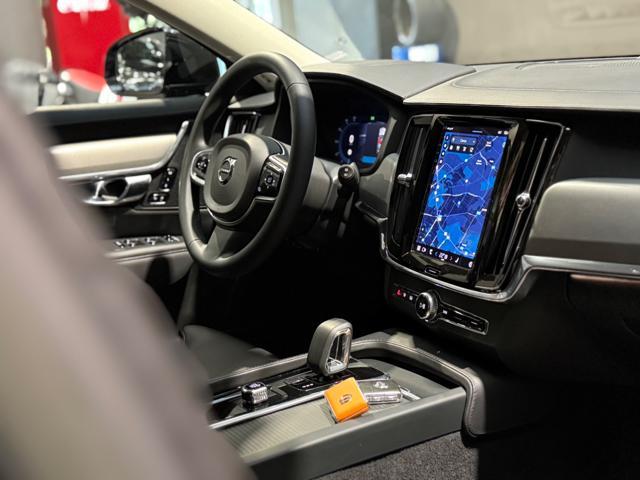 VOLVO V90 B4 (d) automatico Plus Dark