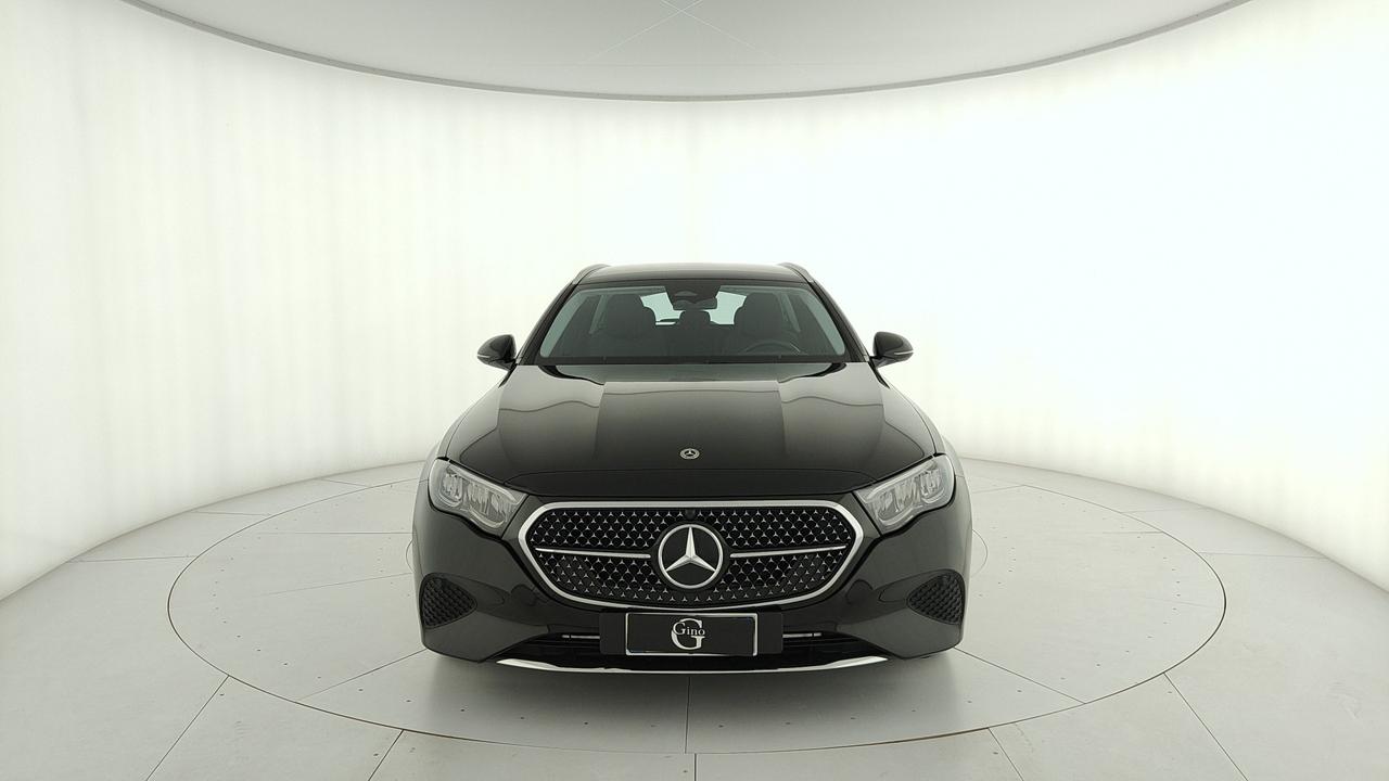 Mercedes-Benz E SW 220 d Advanced auto