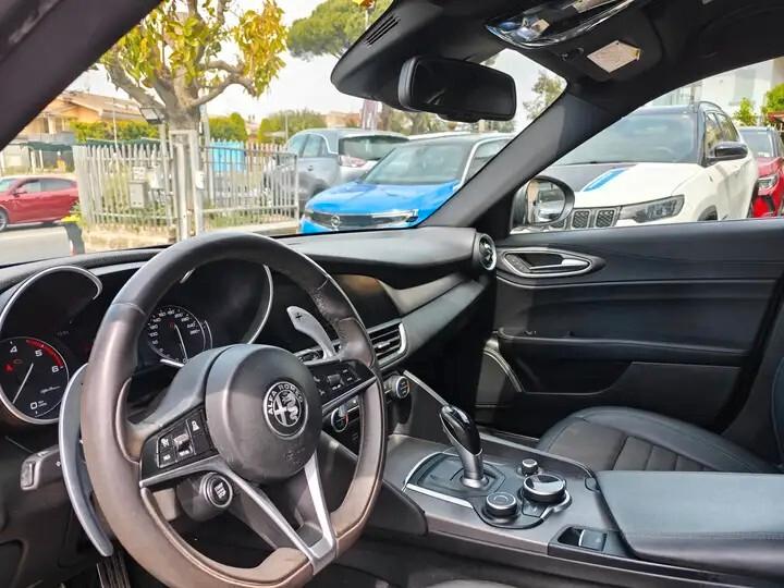 Alfa Romeo Giulia 2.2 Turbodiesel 190 CV AT8 B-Tech