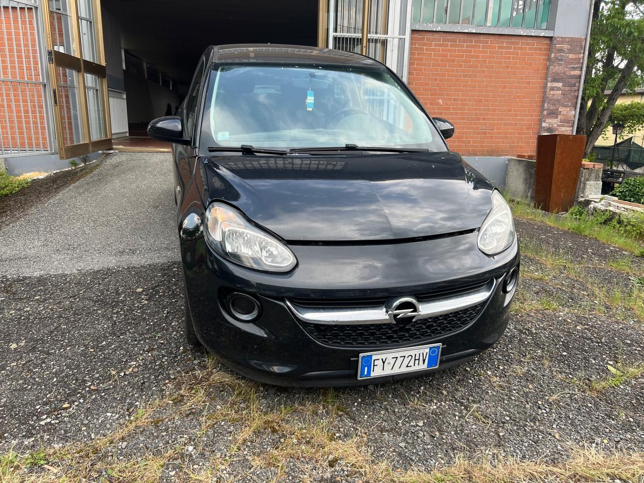 Opel Adam 1.2 70 CV Glam