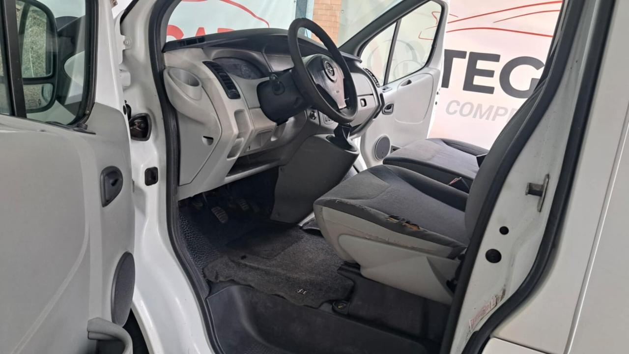 Opel Vivaro 27 2.5 CDTI PC-TN Furgone Fap