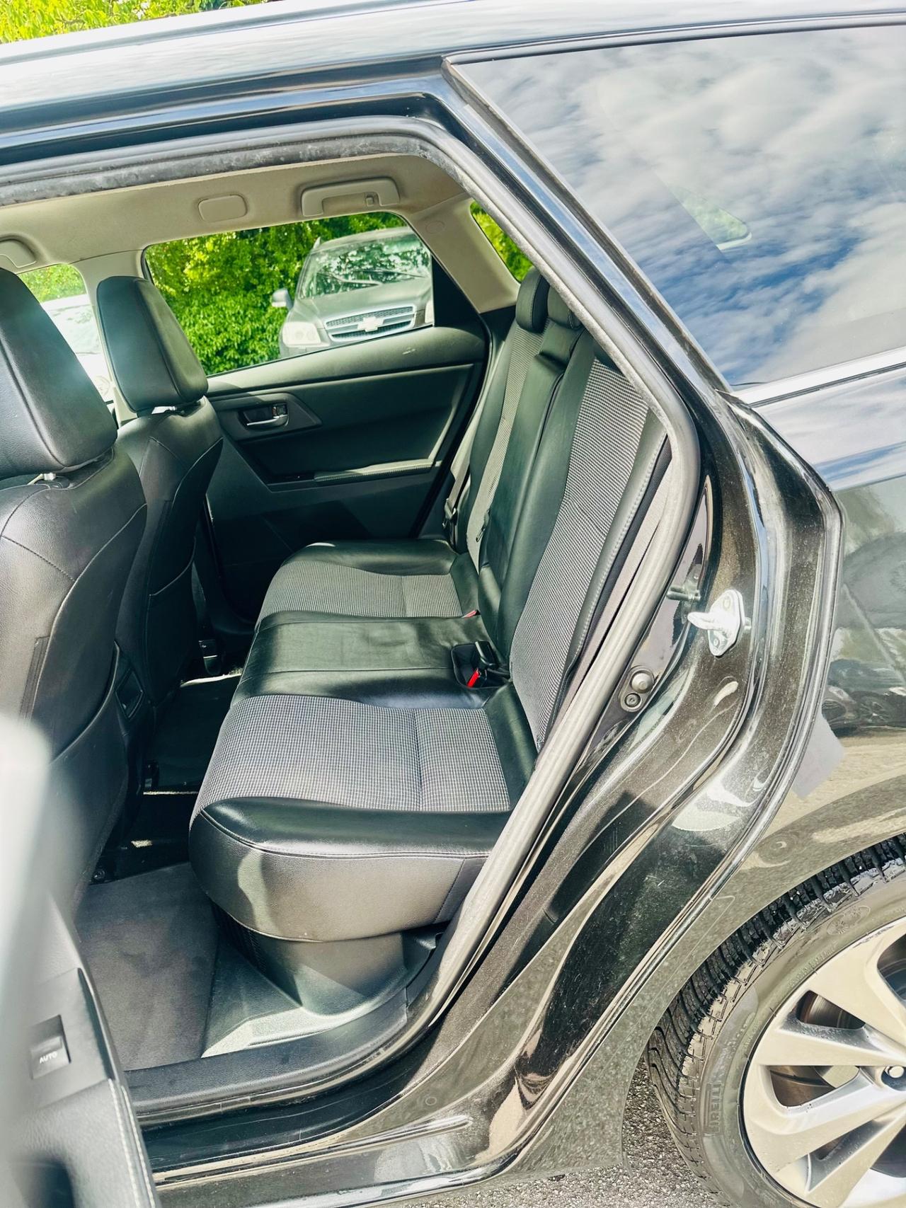 Toyota Auris Touring Sports 1.8 Hybrid Lounge