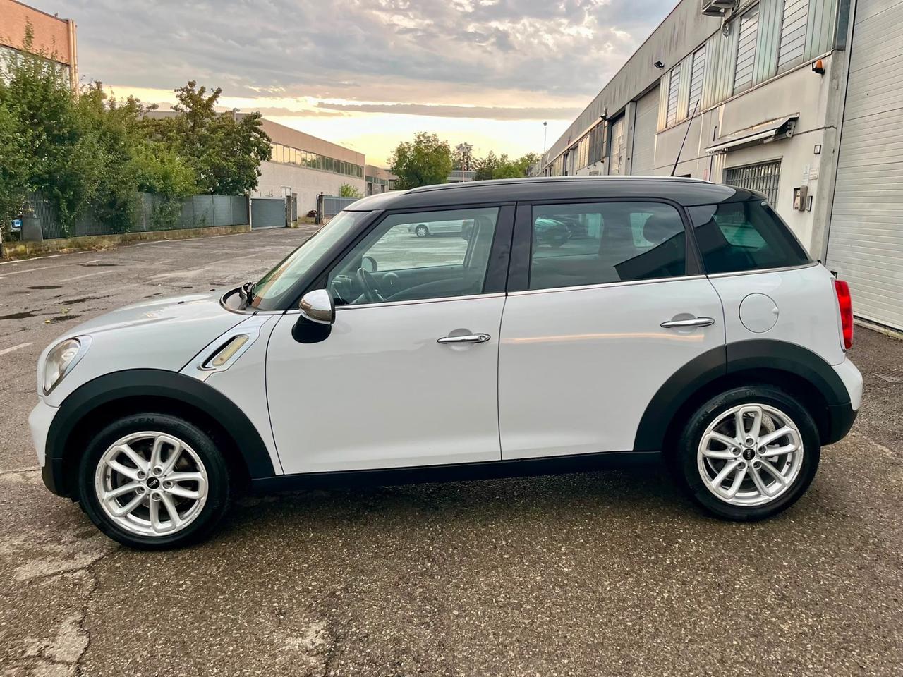 Mini Countryman 2.0D automatica 2015 94.000km euro6
