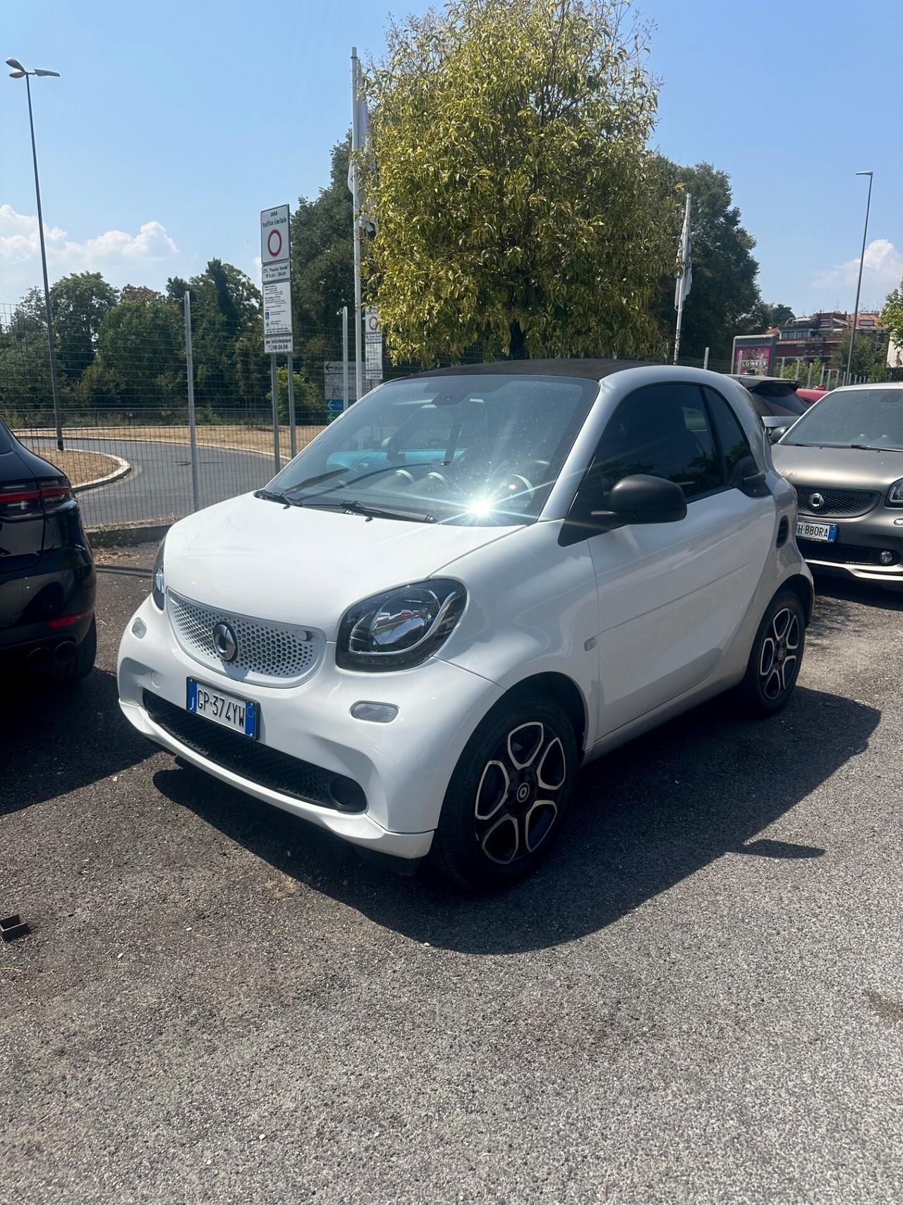 Smart ForTwo 70 1.0 twinamic Cool & Media Touch Automatica Permute Garanzia Mercedes