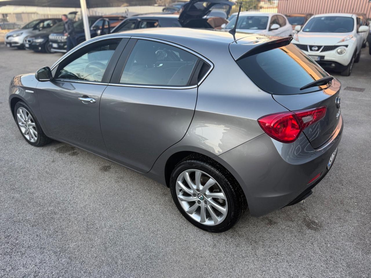 Alfa Romeo Giulietta 1.6 JTDm-2 105 CV Exclusive