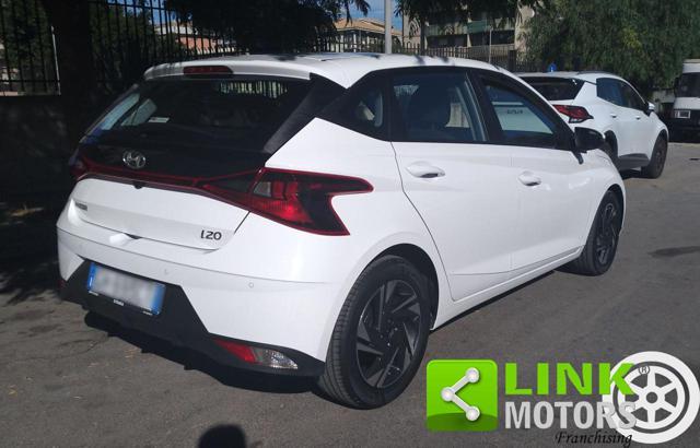 HYUNDAI i20 1.2 MPI MT Bose