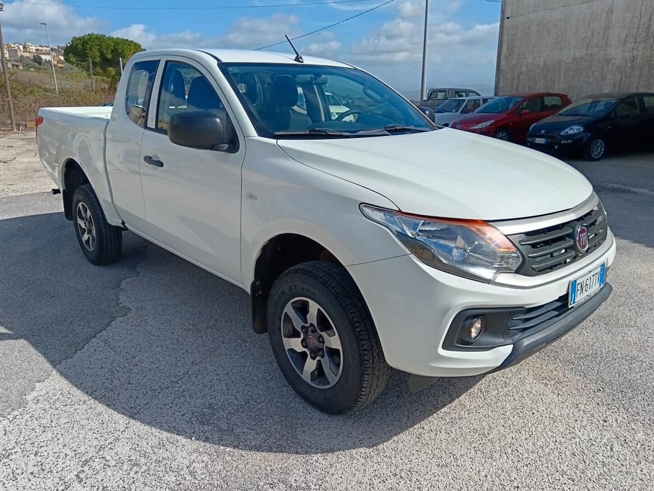 Fullback 2.4 150CV Cabina Estesa SX PREZZO Più IVA