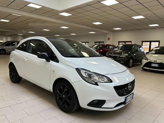 OPEL Corsa 1.2 Coupé b-Color