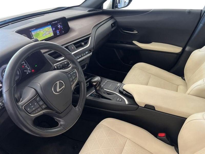 Lexus UX UX 250h 2.0 Luxury 2wd cvt