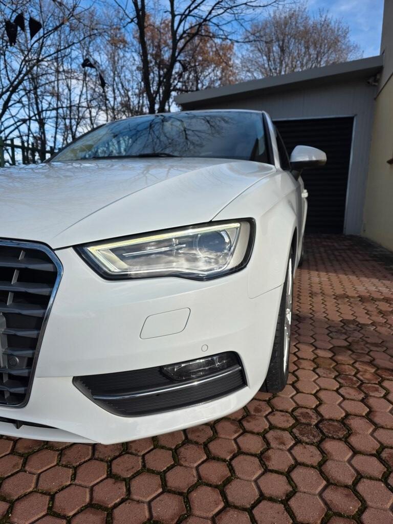 Audi A3 SPB 1.6 TDI clean diesel Ambition