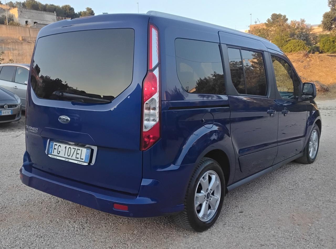 Ford Tourneo Connect 1.5 TDCi 120 CV Titanium