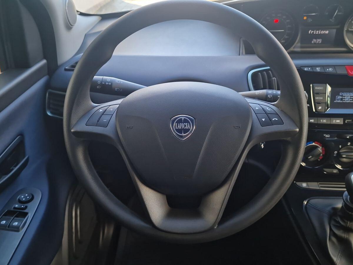 LANCIA YPSILON 1.0 IBRIDO ORO