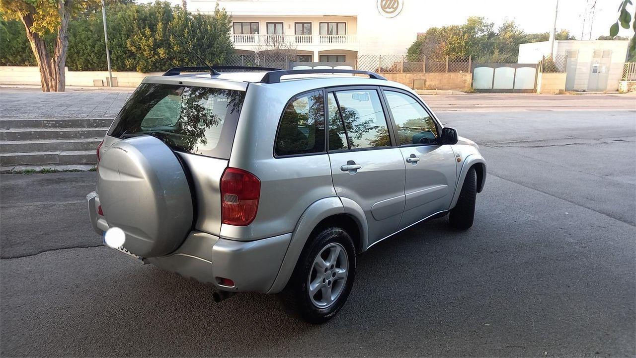 TOYOTA RAV4 RAV4 2.0 Tdi D-4D 5p. Sol