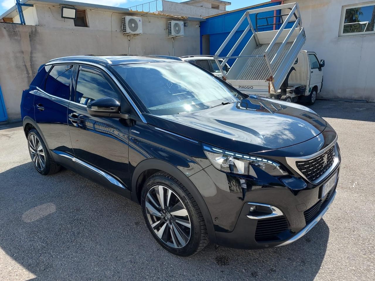 Peugeot 3008 “GTLINE” 1.5 hdi- cambio/aut-2018