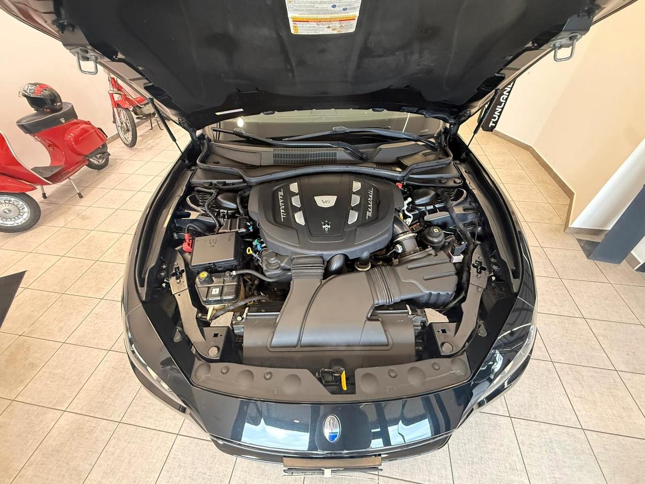 Maserati Ghibli 3.0 V6 Diesel 250CV Granlusso 2017