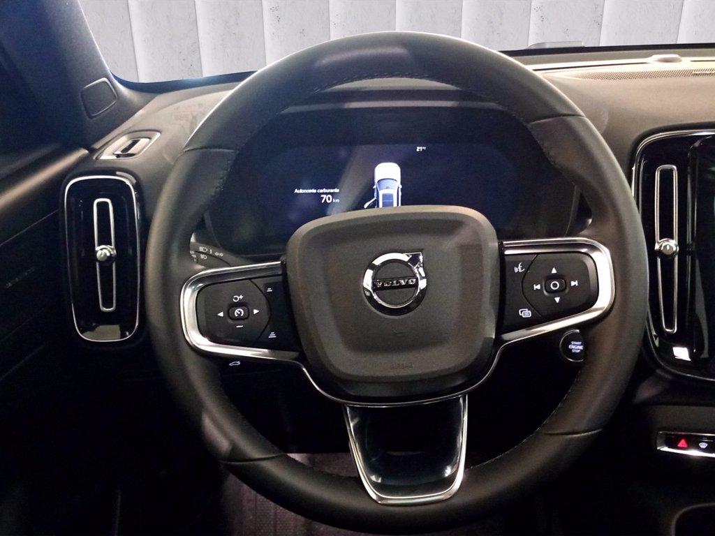 VOLVO XC40 2.0 b3 Ultra Black Edition auto del 2025