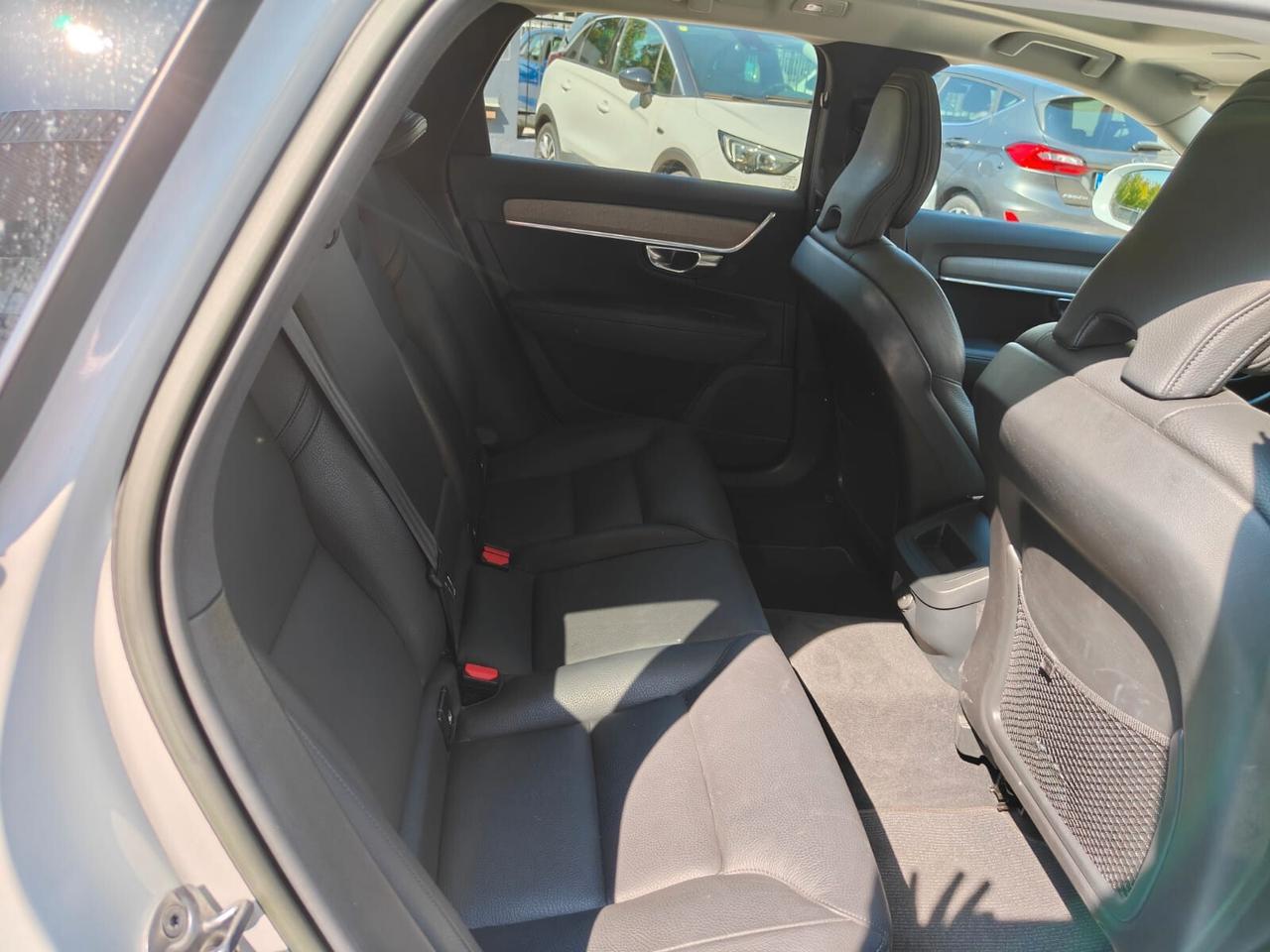 Volvo V90 Cross Country B4 (d) AWD automatico Business