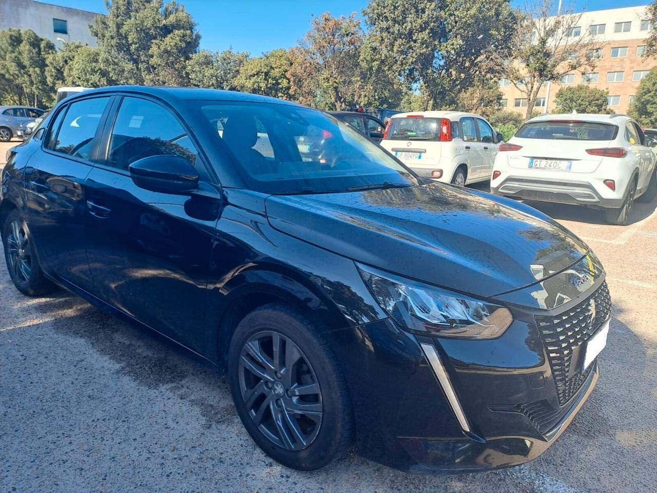 Peugeot 208 2022 garantita 12 mesi