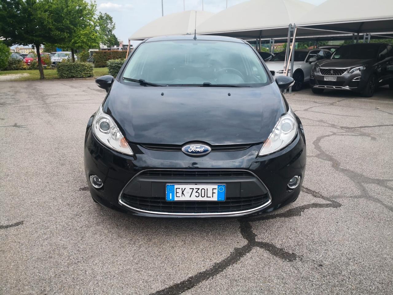 Ford Fiesta 1.4 TDCi 70CV 5 porte Titanium