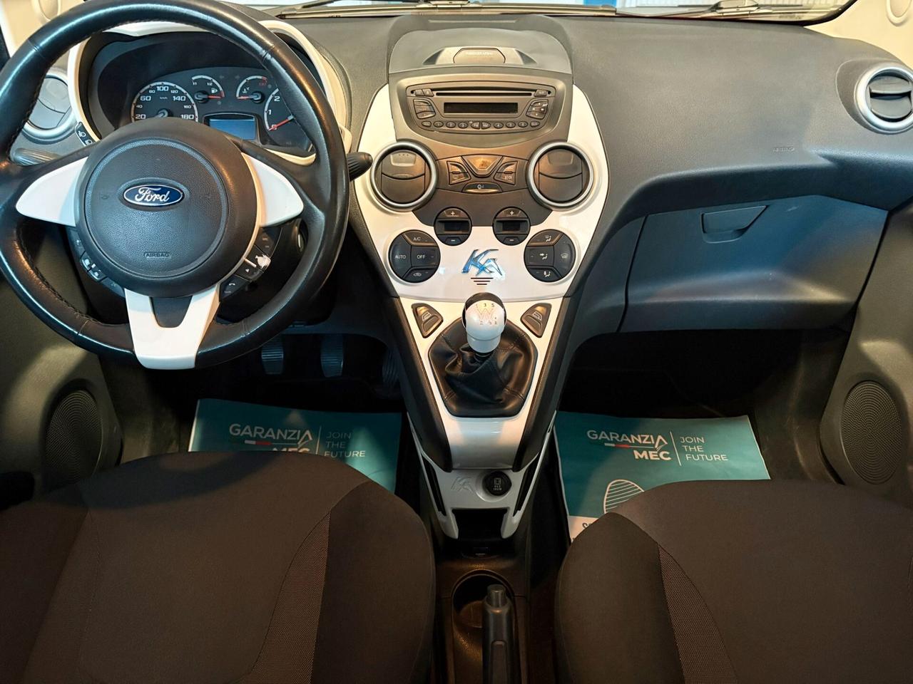 Ford Ka, Clima automatico e sensori di parcheggio