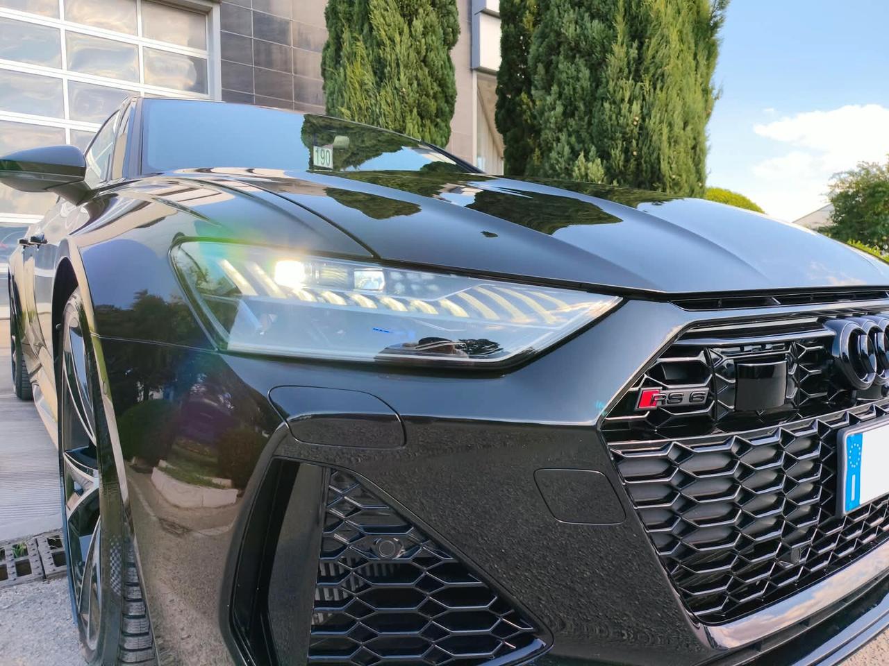 Audi RS6 Avant 4.0 TFSI V8 quattro tiptronic