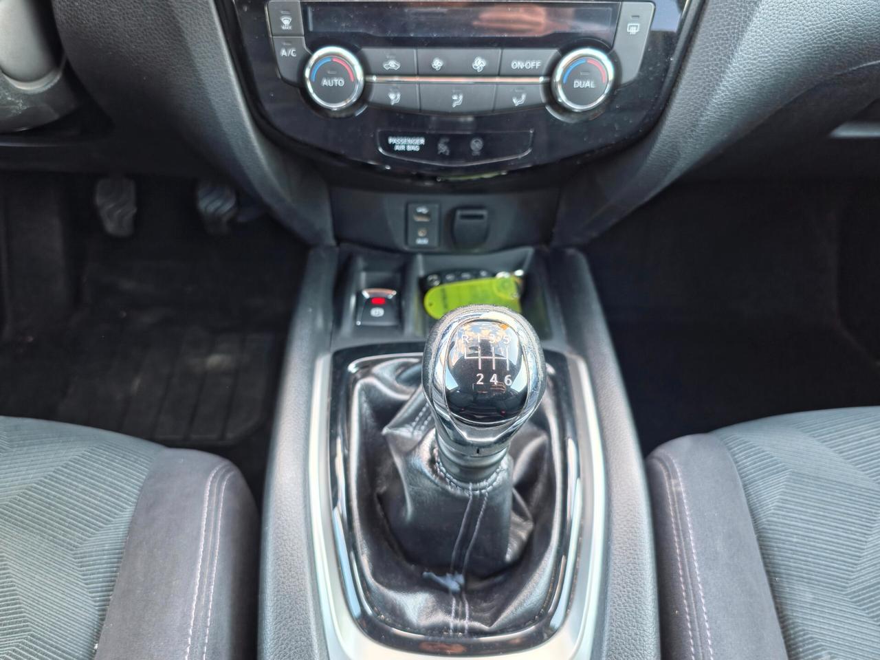 Nissan X-Trail 1.6 dCi 2WD Tekna 2014 E5B Manuale