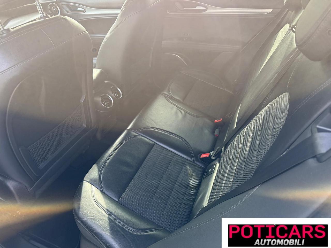 Alfa Romeo Stelvio 2.2 Turbodiesel 210 CV AT8 Q4 Executive