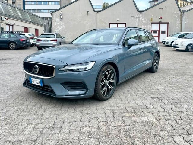 Volvo V60 B4 (d) automatico Plus Dark