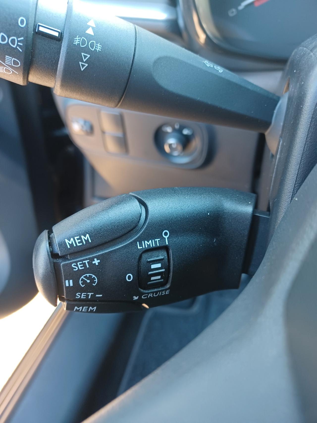 Citroen C3 BlueHDi Shine FULL LED 2021