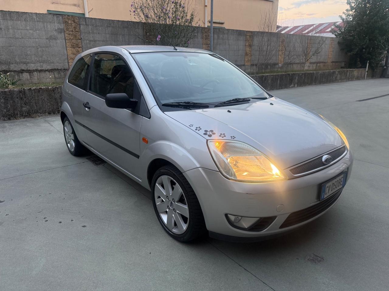 Ford Fiesta 1.2 16V 3p. Ghia