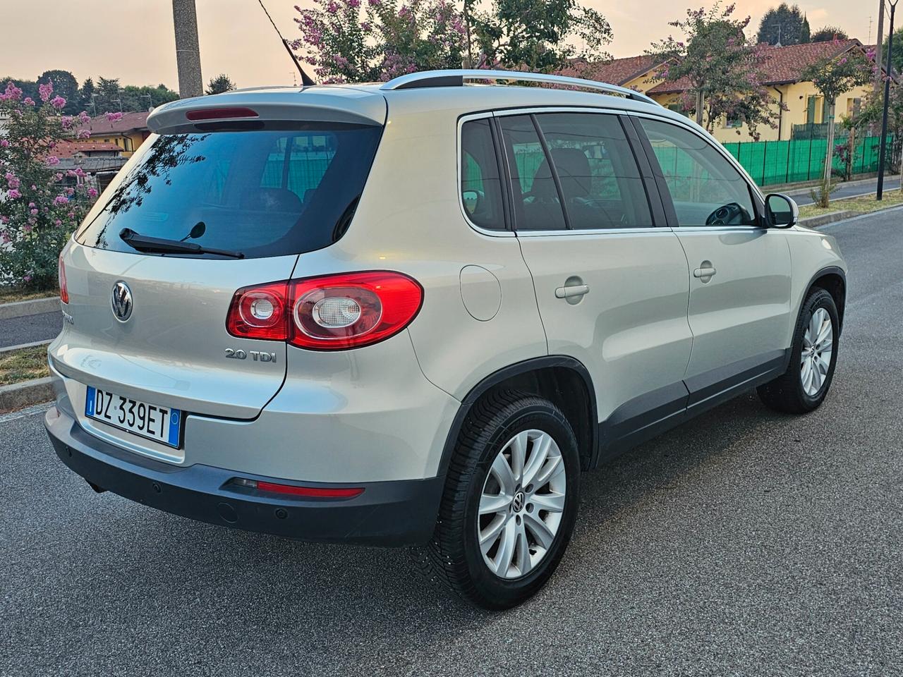 Volkswagen Tiguan 2.0 TDI DPF 4MOTION tiptronic Sport & Style