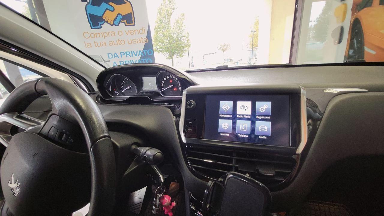 PEUGEOT 208 1° serie PureTech 82 5 porte Allure