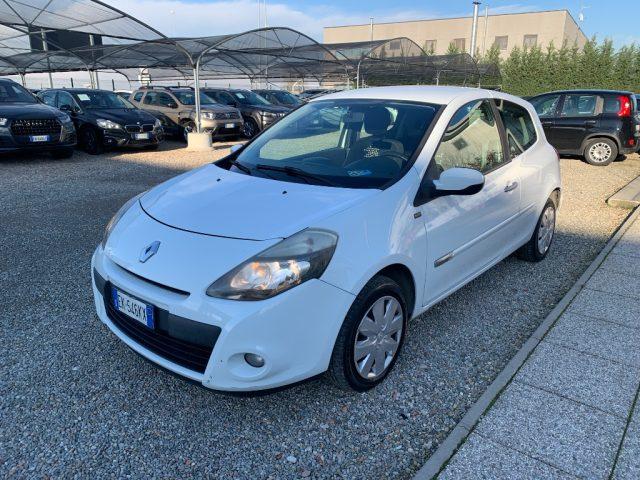 RENAULT Clio 1.2 16V 3 porte Live!