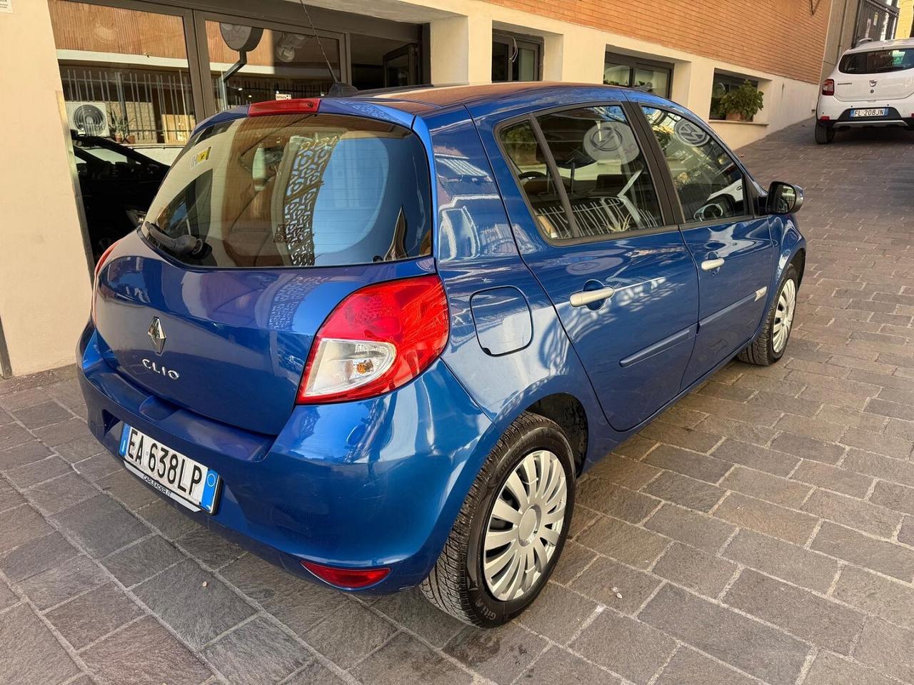 RENAULT Clio 1.2 16V 5 porte Dynamique GPL