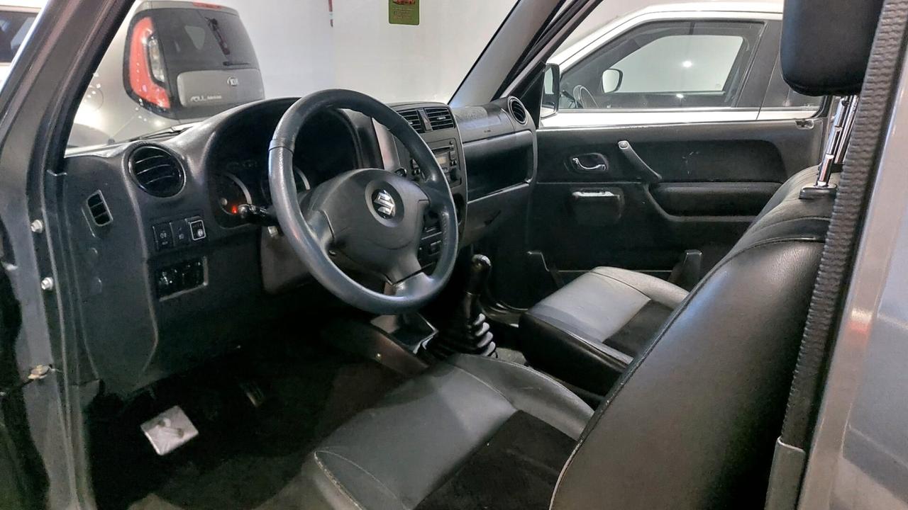 Suzuki Jimny 1.3i 16V cat 4WD JLX Più