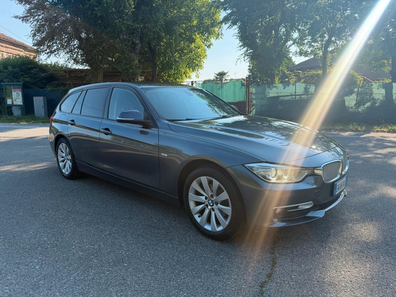 Bmw 318d xDrive Touring