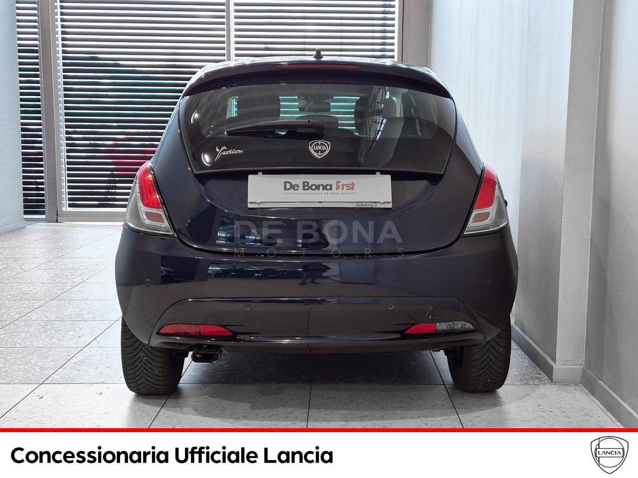 Lancia Ypsilon 1.2 silver 69cv