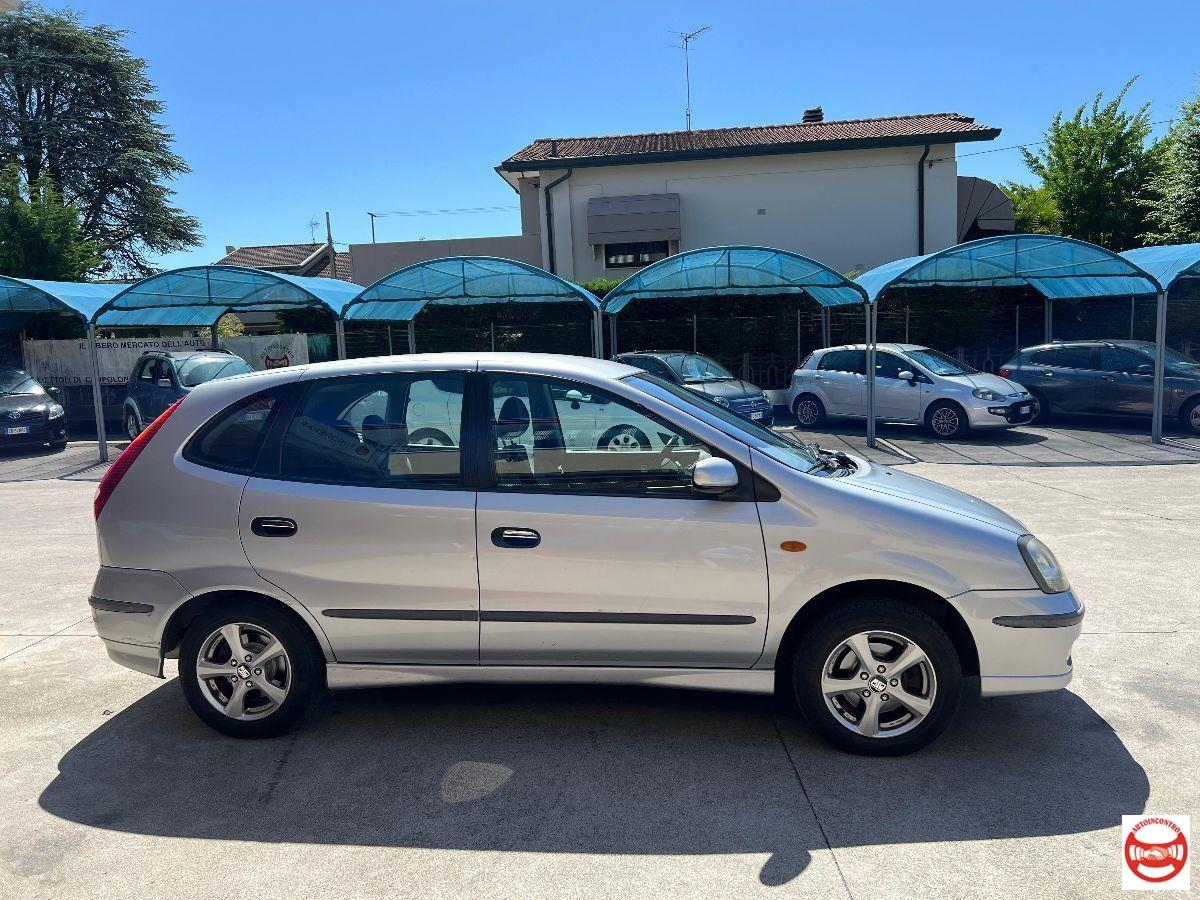 NISSAN - Almera - Tino 1.8 Acenta