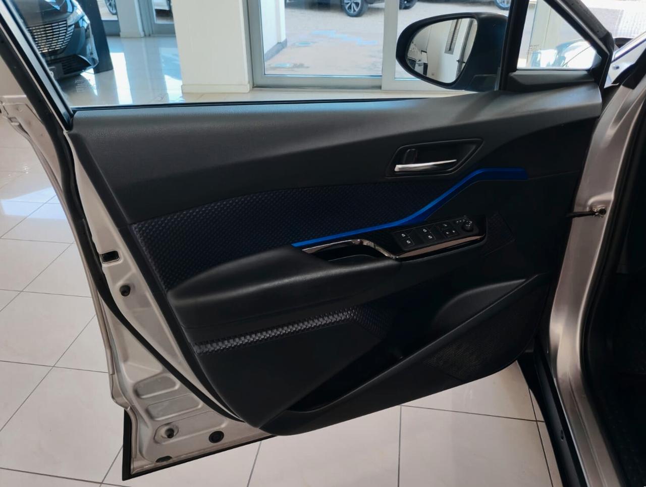 Toyota C-HR 1.8 Hybrid E-CVT Style